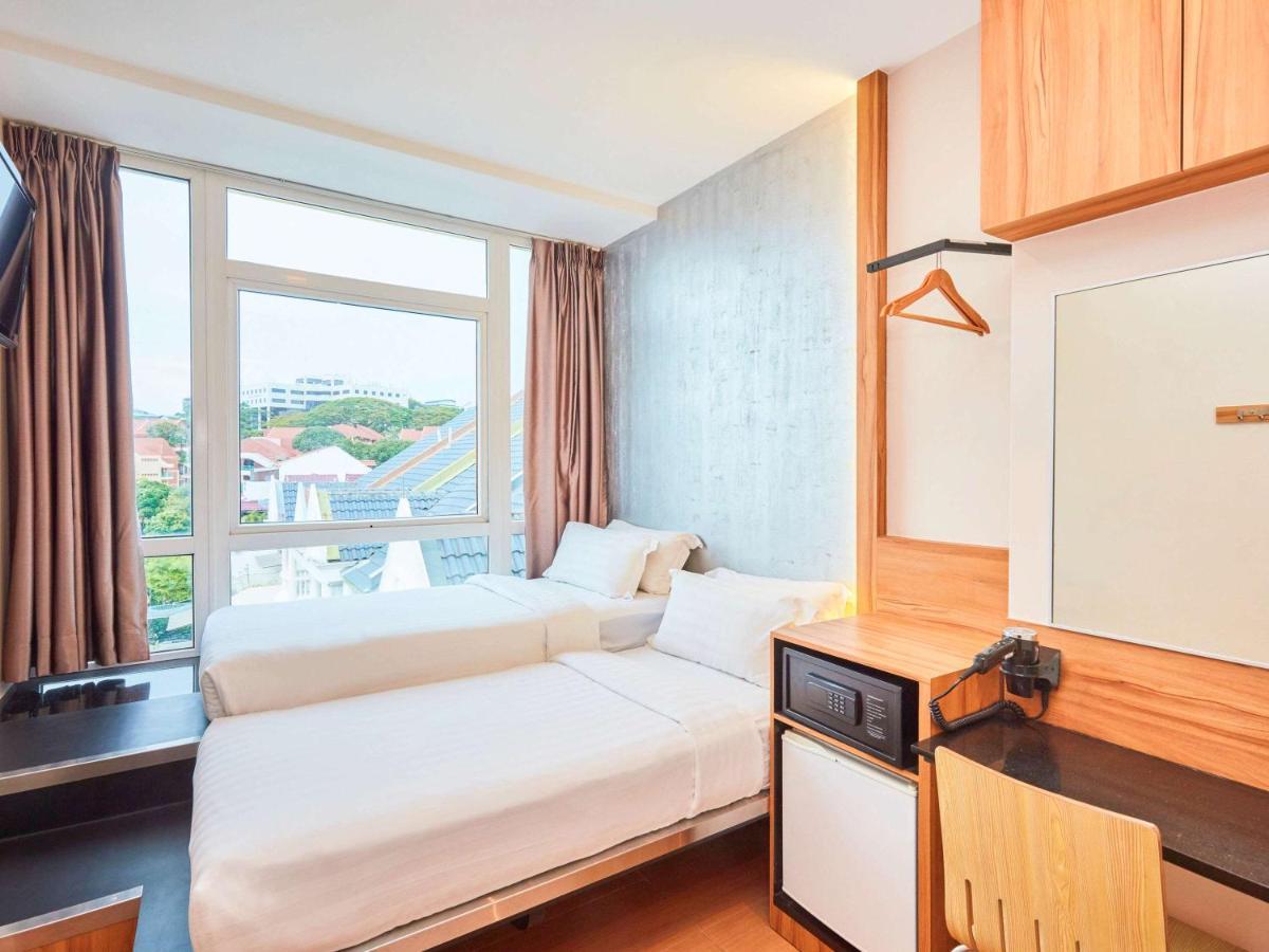 Ibis Budget West Coast Singapura