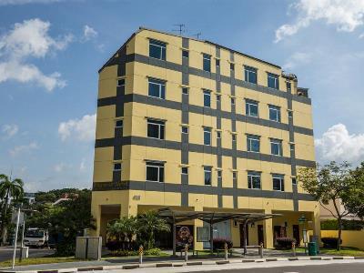 Ibis Budget West Coast Hotel Singapura